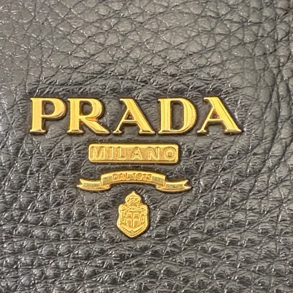 Prada Black Pebbled Leather Large Tote with Adjustable/Removable Crossbody Strap - Picture 3 of 14